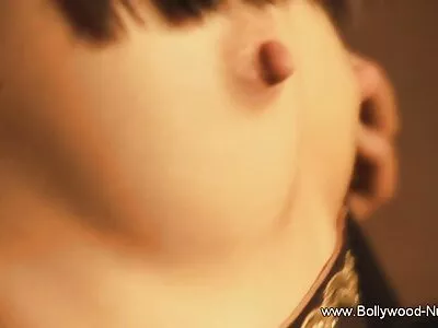রাবার গ্লাভস মধ্যে Slutty জিএফ পরিষ্কার তামিল হট সেক্স ভিডিও করার সময় হার্ডকোর পায়