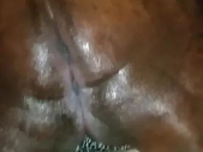 শৃঙ্গাকার স্বর্ণকেশী তার বাংলা হট সেক্স ভিডিও সুদৃশ্য সৎ বাবার ডিক sucks
